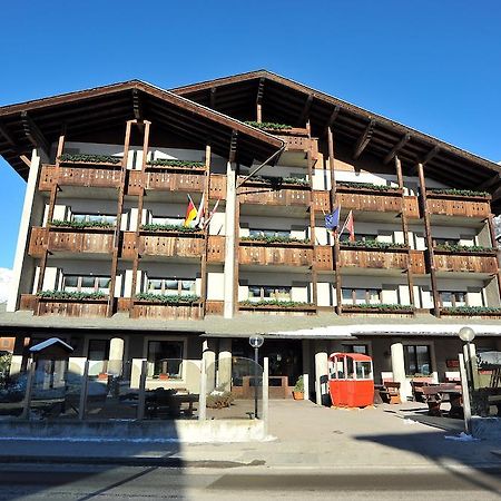 Hotel Derby Bormio Buitenkant foto