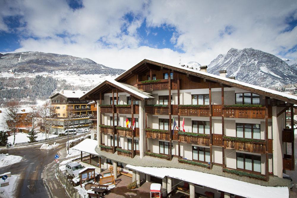 Hotel Derby Bormio Buitenkant foto