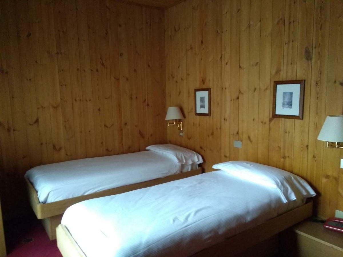 Hotel Derby Bormio Buitenkant foto